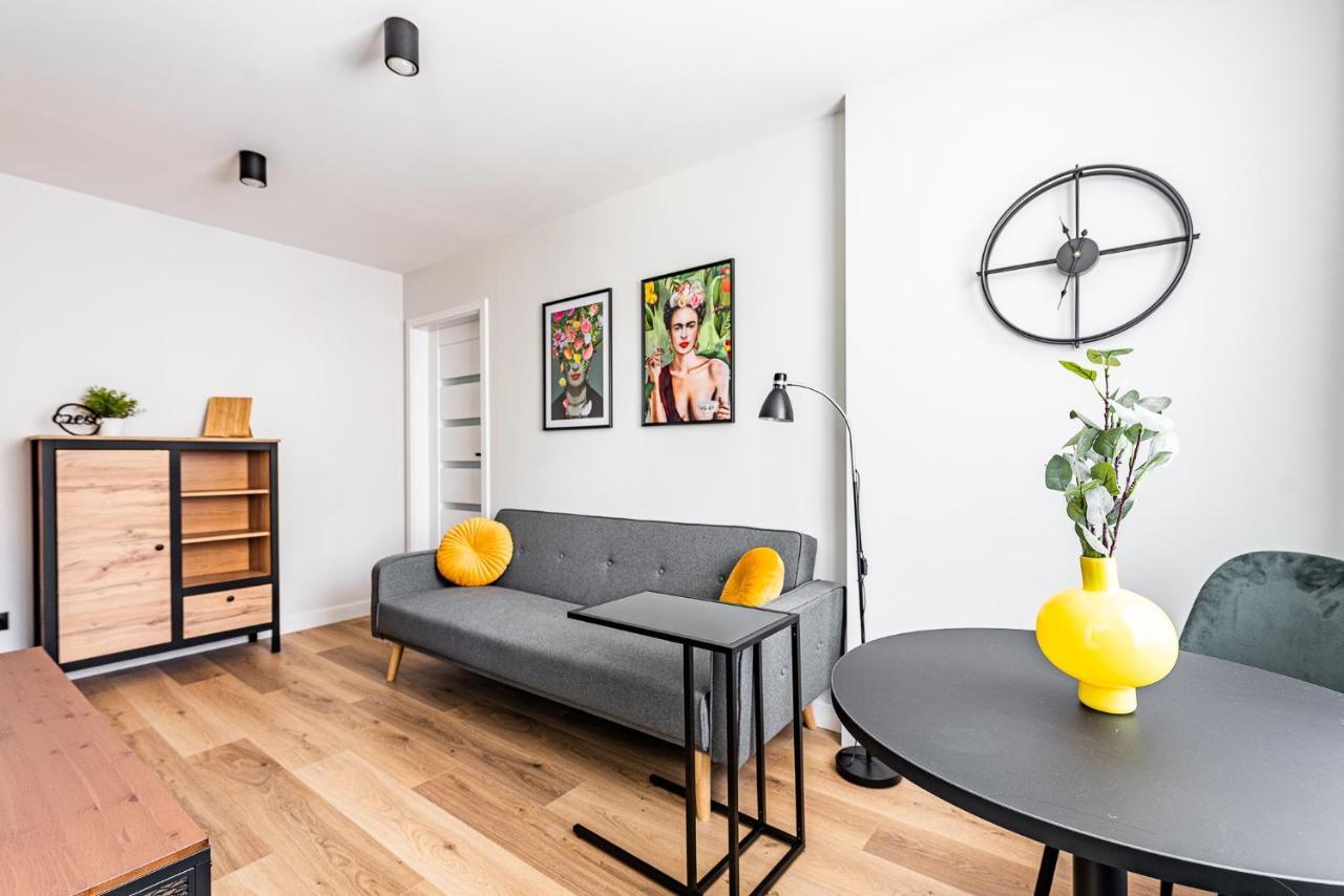 Apartment Frida Katowice Ligota Near Hospitals & Sum Exterior foto